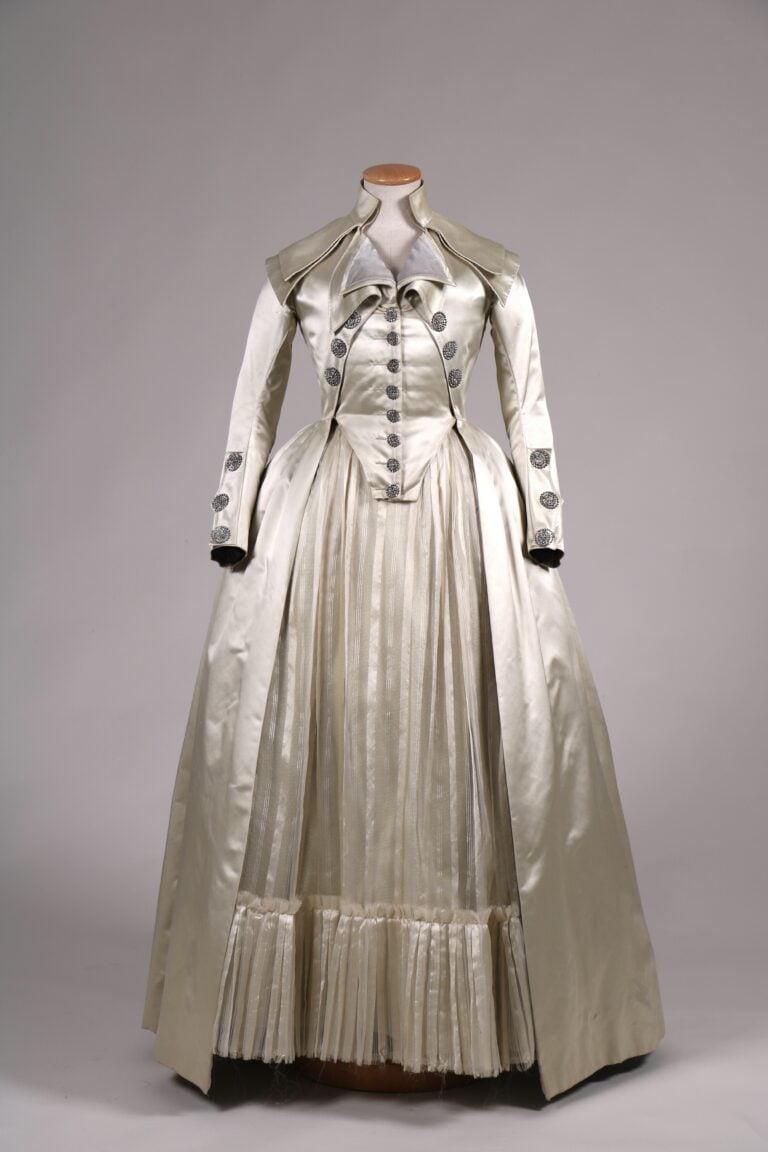 Mostra REGINE IN SCENA. Costume di Massimo Cantini Parrini, Sartoria Tirelli nel 2024, indossato da M&eacute;lanie Laurent, film Le D&eacute;luge. Gli ultimi giorni di Maria Antonietta di Gianluca Jodice 2024