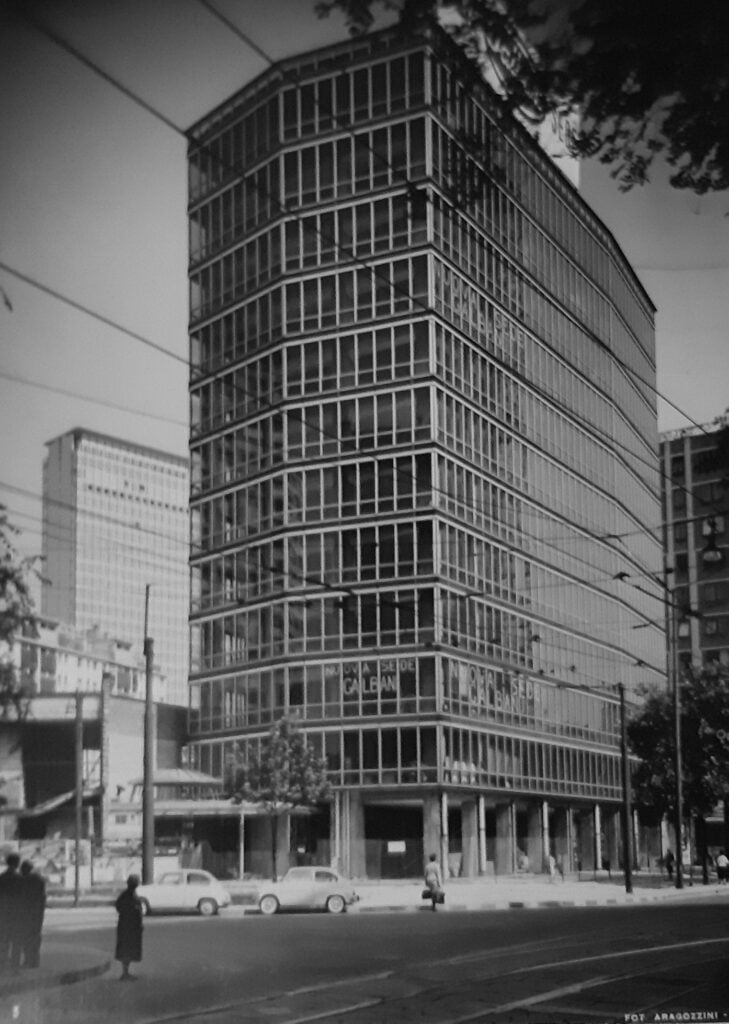 Palazzo Galbani, Milano. Foto d'epoca