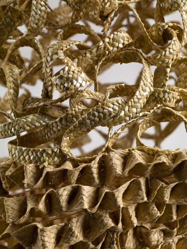 Paola Anziché, dettagli, fibra di raffia e di grano