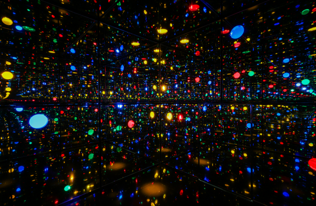 Yayoi Kusama, Infinity Mirrored Room&mdash;Illusion Inside the Heart, 2025.&nbsp;&copy; YAYOI KUSAMA&nbsp;