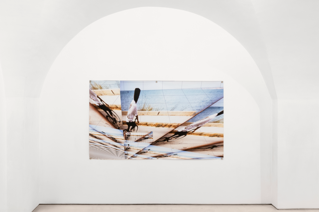 Tra realtà e metaverso Rä di Martino racconta tutta la poesia delle gaming room. La mostra a Roma