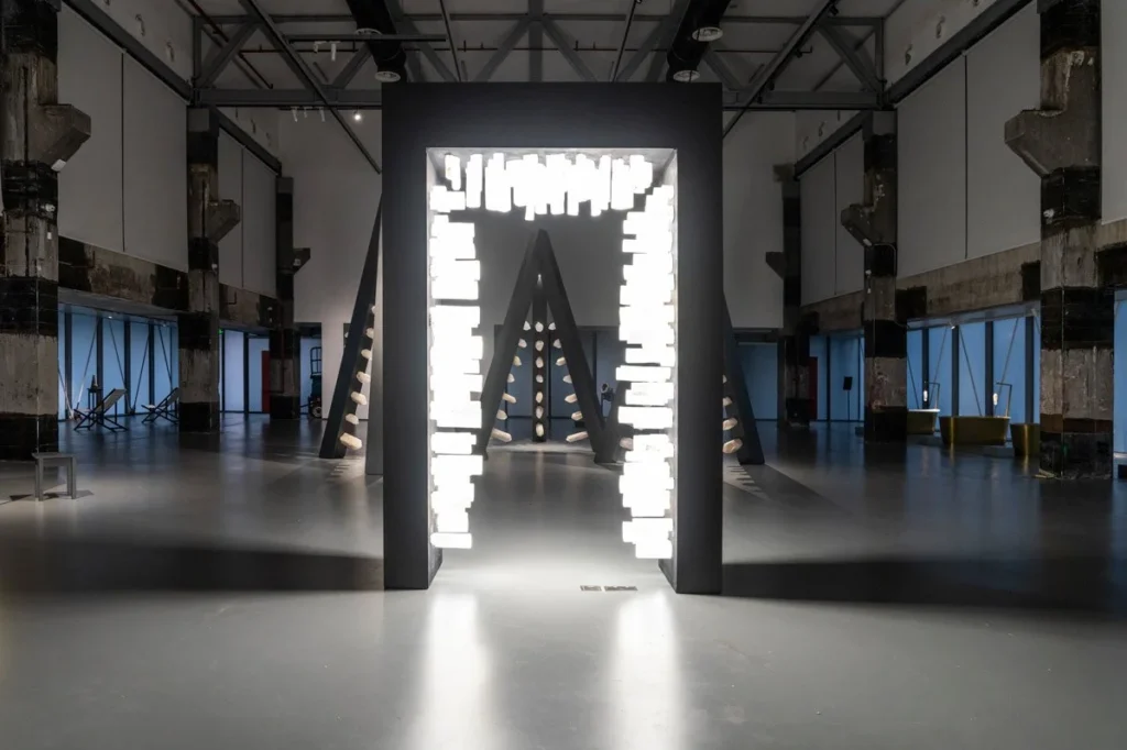 Alle Gallerie dell’Accademia di Venezia arriva la grande mostra di Marina Abramović