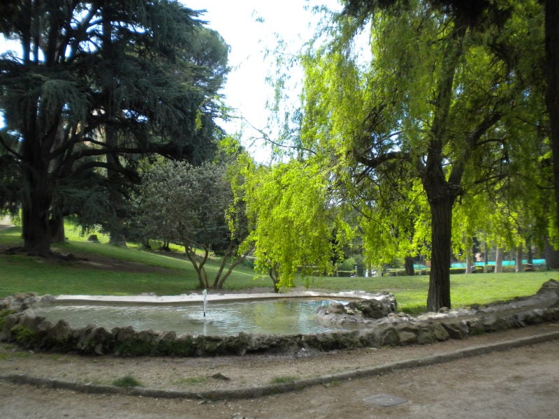 Villa Celimontana scorcio del parco con fontana