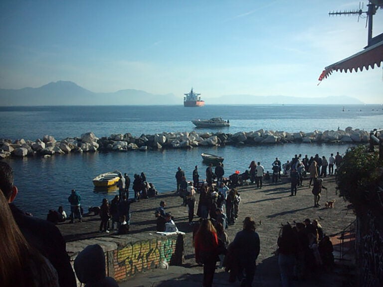 Parthenope: il progetto fotografico di Andrea Della Vecchia dedicato a Napoli
