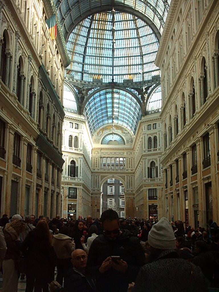 Parthenope: il progetto fotografico di Andrea Della Vecchia dedicato a Napoli