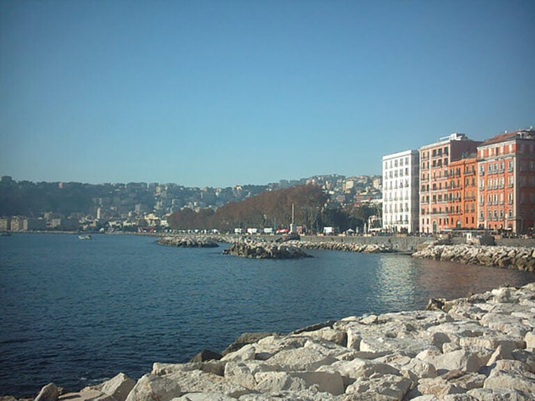 Parthenope: il progetto fotografico di Andrea Della Vecchia dedicato a Napoli