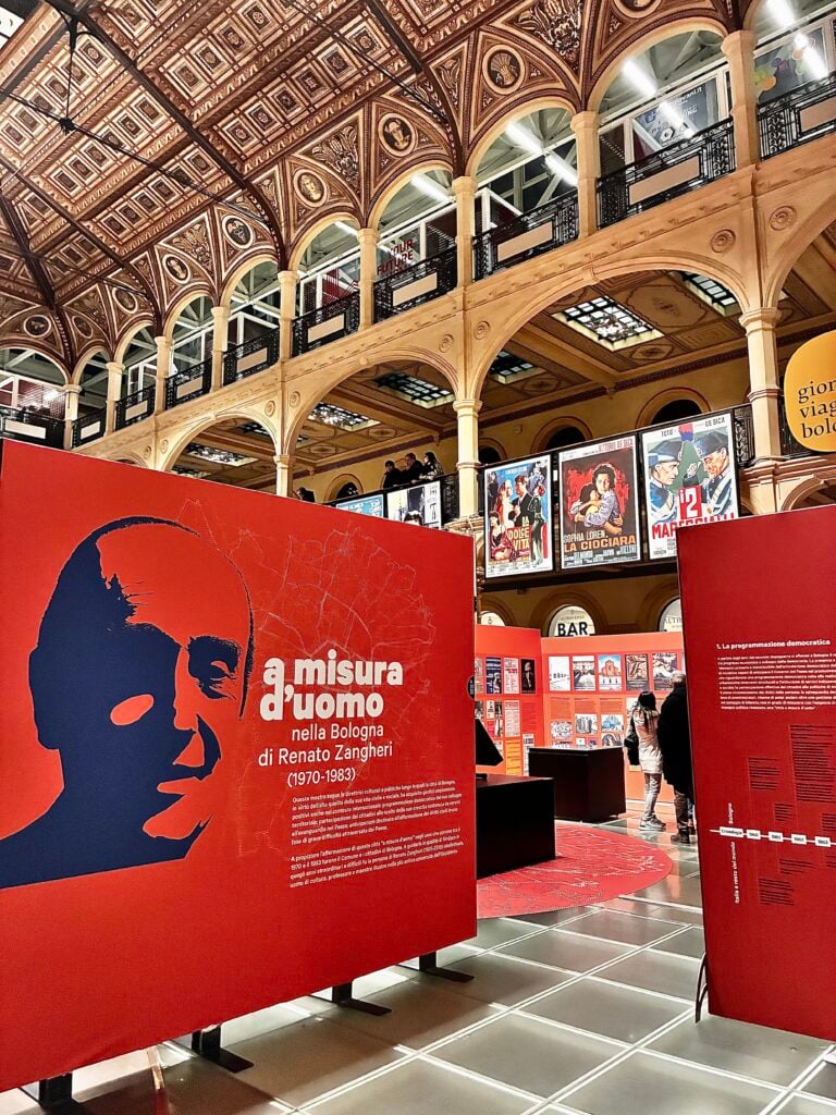 A misura d'uomo. Nella Bologna di Renato Zangheri, installation view, Salaborsa, Bologna, 2026
