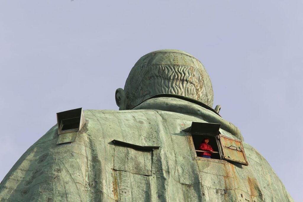Le visite al Sancarlone sul Lago Maggiore per scoprire una delle statue più alte al mondo. Dall’interno