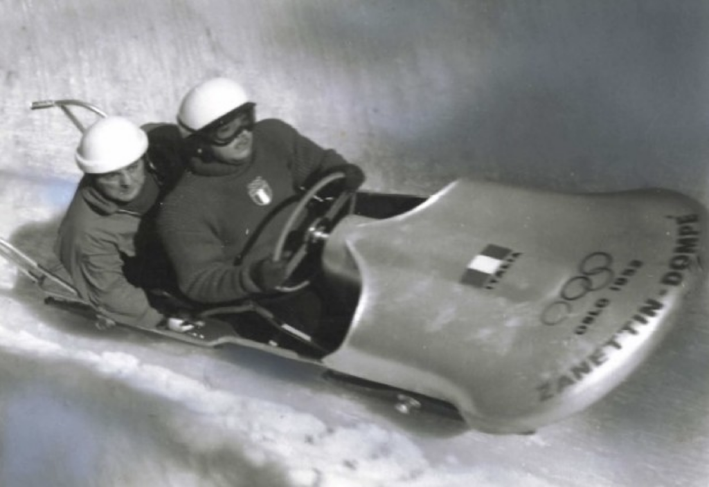 Il Dott. Franco Domp&eacute; alle Olimpiadi di Oslo, 1952. Courtesy Archivio Fondazione Domp&eacute;
