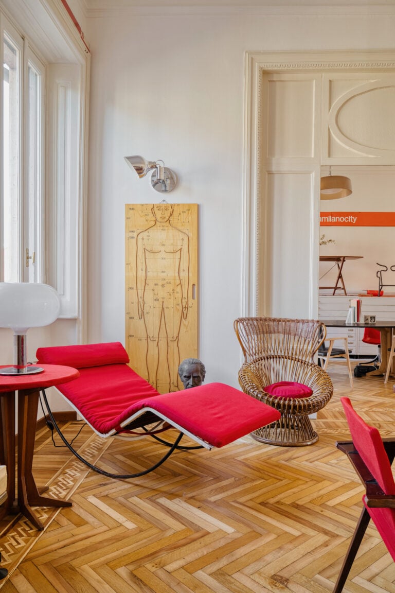 La Fondazione Franco Albini di Milano riapre al pubblico (con un messaggio di pace a cinque cerchi)