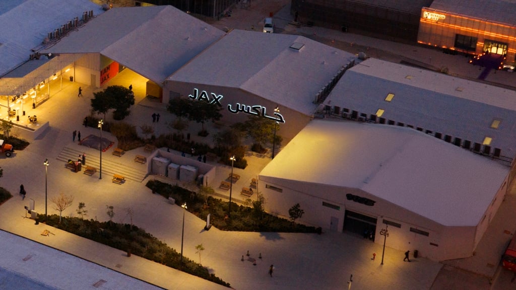 Ingresso del JAX District, sede della Biennale. Photo copyright Diriyah Biennale Foundation