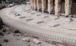 Una nuova inattesa pavimentazione esterna al Colosseo. Si recupera l’aspetto originale degli accessi all’Anfiteatro