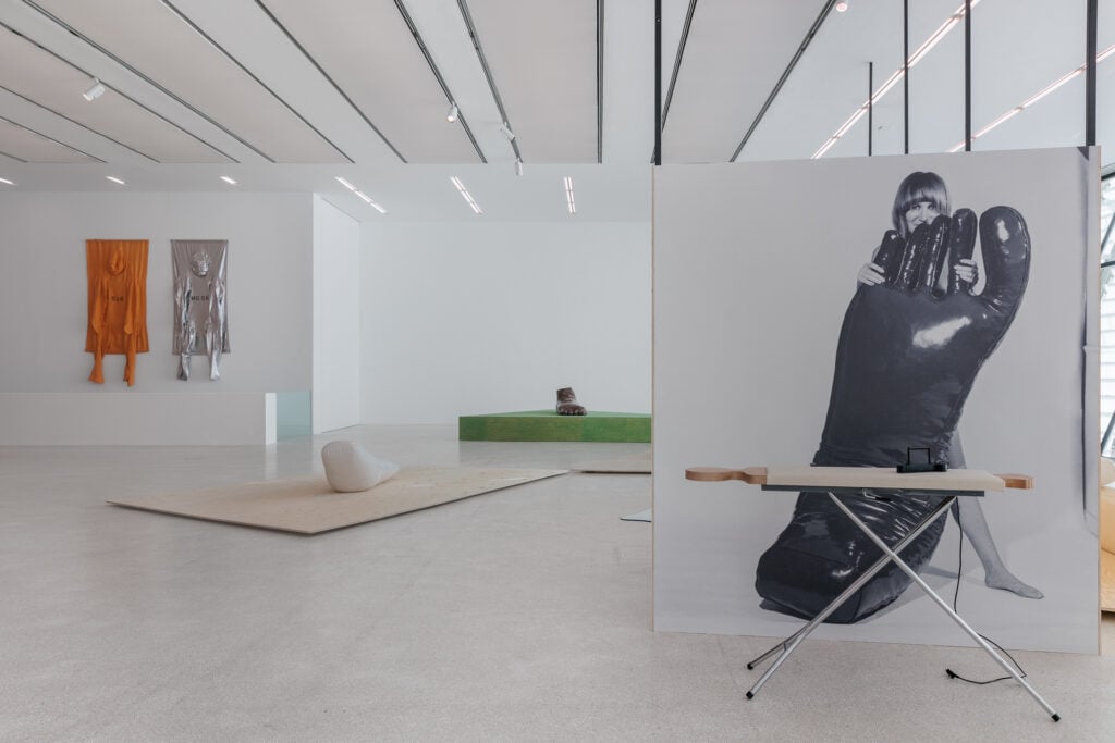Nicola L., I Am The Last Woman Object, installation view, Museion, Bolzano, 206. Photo Luca Guadagnini