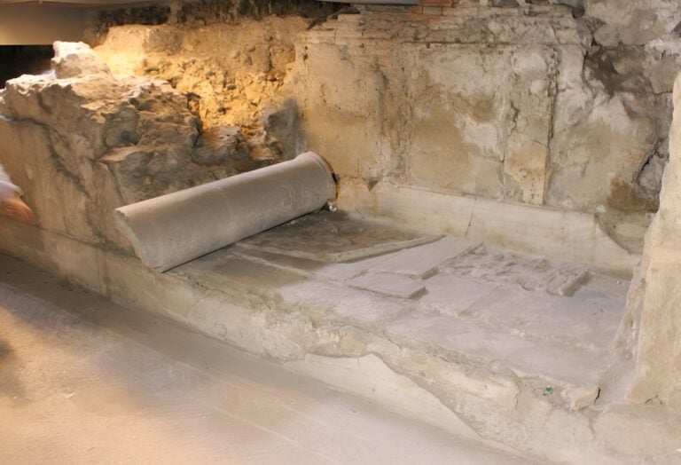 Reperti emersi nel Portico dell'Atleta, Catania