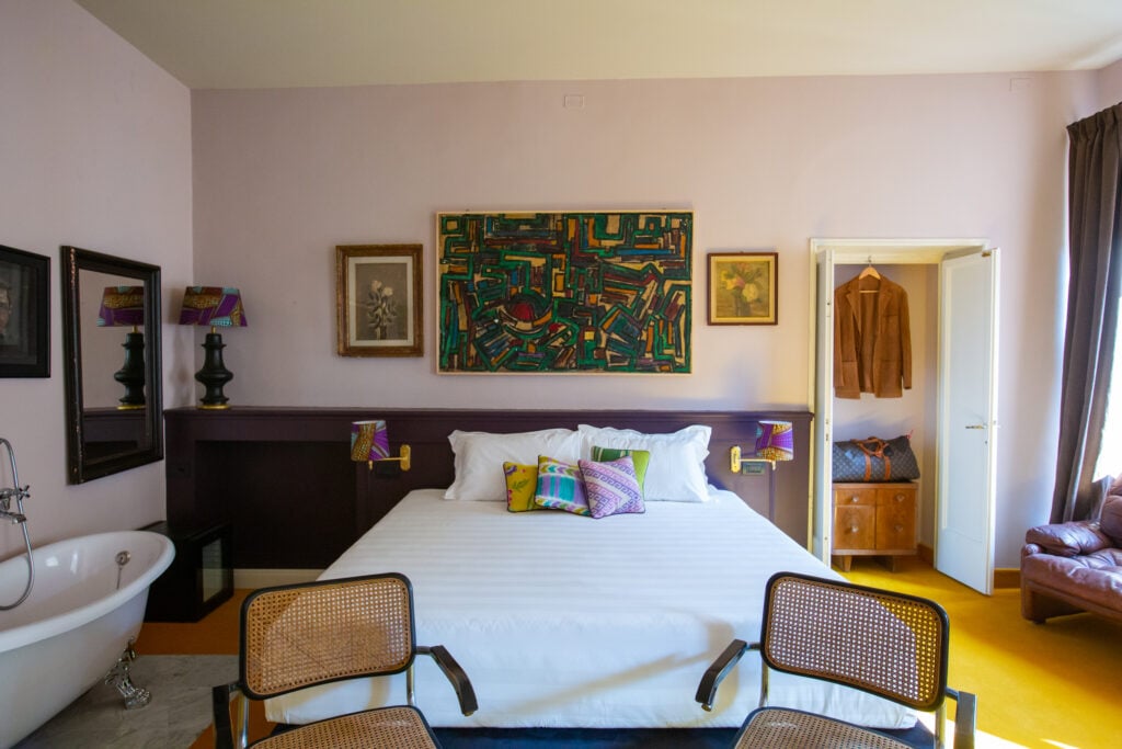 In un palazzo del ‘500 di Firenze c’è un boutique hotel disegnato da una artigiana calligrafa