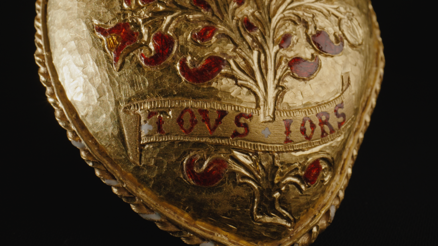 https://www.artribune.com/wp-content/uploads/2026/02/tudor-heart-the-trustees-of-the-british-museum.png