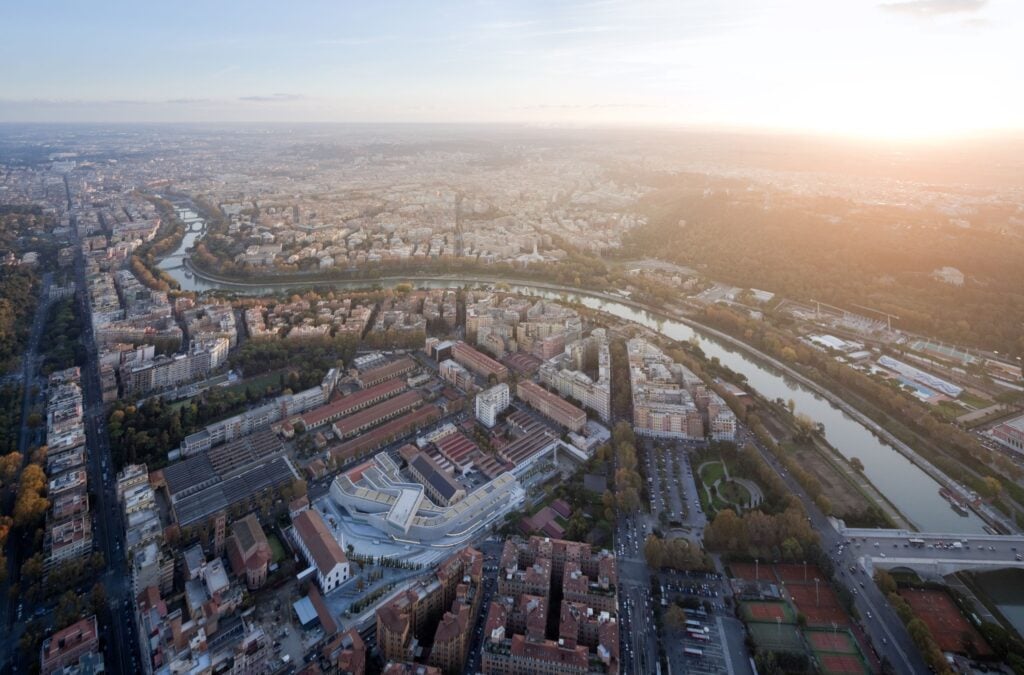 Unicità, contraddizioni e potenzialità di Roma. Tutto in mostra al MAXXI