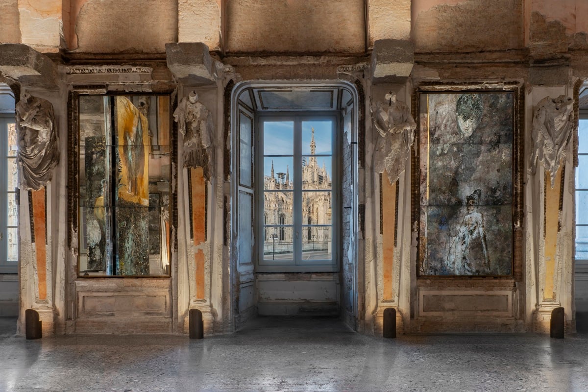 https://www.artribune.com/wp-content/uploads/2026/03/07-kiefer-le-alchimiste-installation-view-ph-ela-bialkowska-okno-studio.jpg