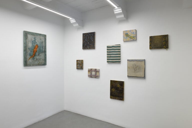 Andreas Zampella, Il cielo sopra Milano, installation view at Galleria Poggiali, Milano, 2026. Photo by Michele Sereni, Pesaro. Courtesy of the artist and Galleria Poggiali Milano