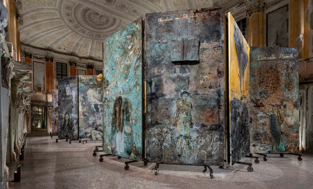 Anselm Kiefer, Le Alchimiste. Milano, Palazzo Reale, Sala delle Cariatidi. Installation view &copy;ElaBialkowska, OKNO Studio