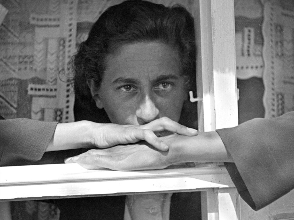 Still dal film Weaving Anni Albers, 2025, courtesy Start Srl