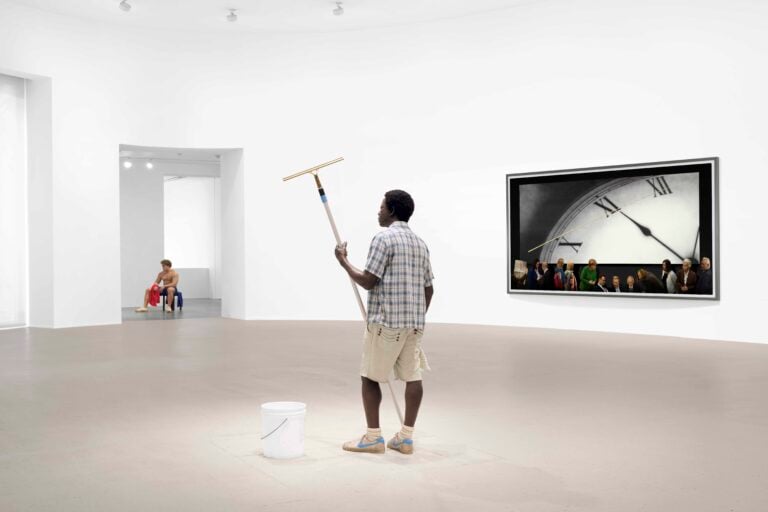 Mirrored Fiction, 2026, installation view Artwork, left to right: &copy; 2026 Estate of Duane Hanson/Artists Rights Society (ARS), NY; &copy; Andreas Gursky/SIAE, 2026 Photo: Matteo D&rsquo;Eletto, M3 Studio Courtesy Gagosian