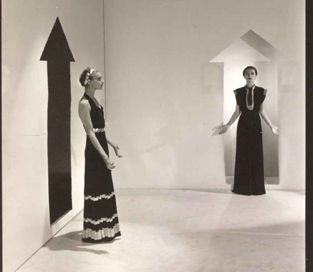 “Elsa Schiapparelli era una femme entrepreneur”. Il racconto della mostra di Londra dedicata alla stilista