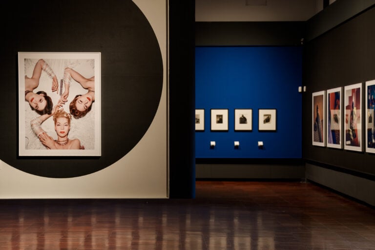 Allestimento Foto di Andrea Avezz&ugrave;