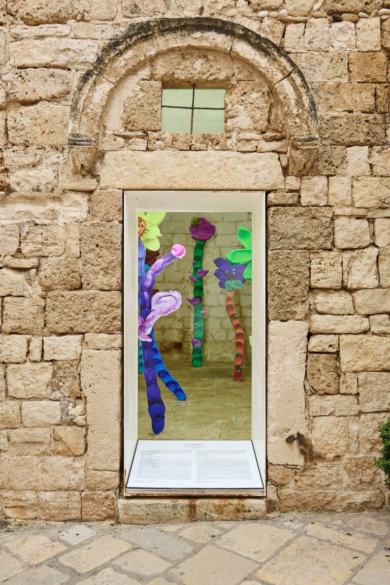 Polignano a Mare (BA), ExChiesetta. Michela Rondinone, "Tentativi di fioritura", 2026, ph. Marino Colucci, courtesy Fondazione Pascali