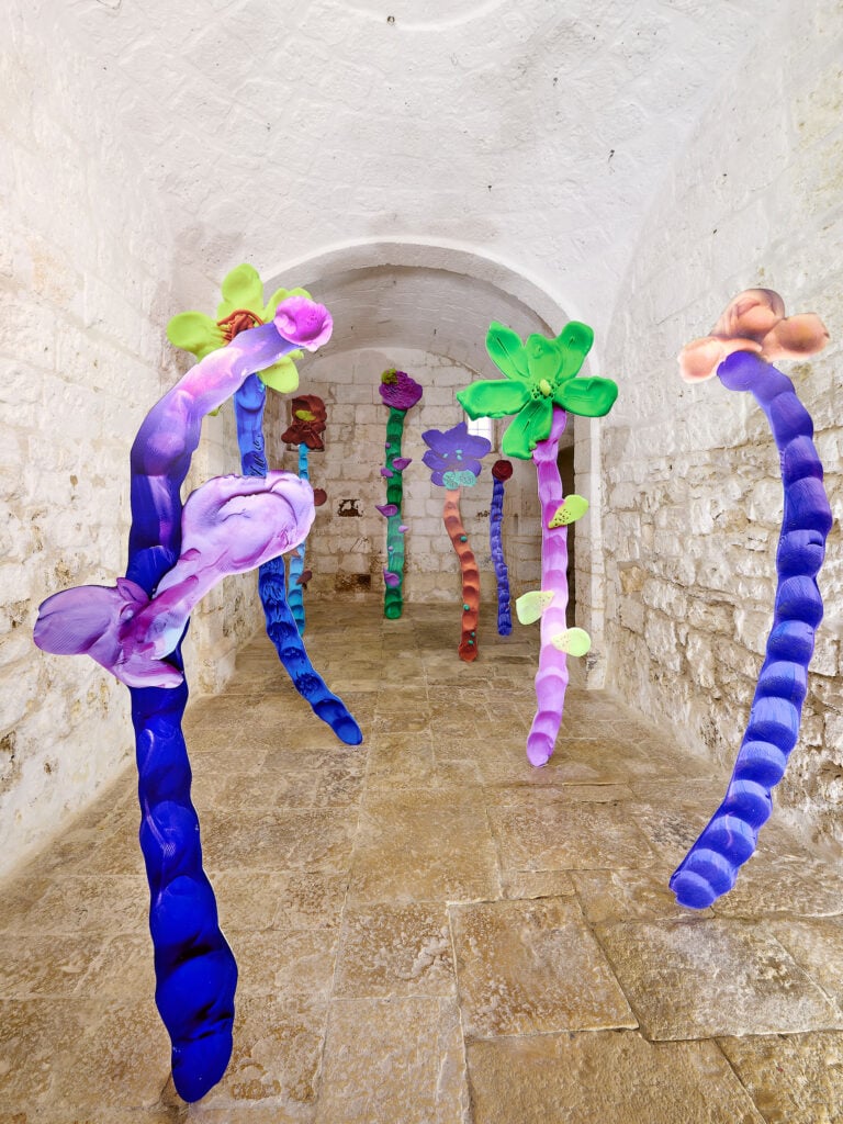 Polignano a Mare (BA), ExChiesetta. Michela Rondinone, "Tentativi di fioritura", 2026, ph. Marino Colucci, courtesy Fondazione Pascali