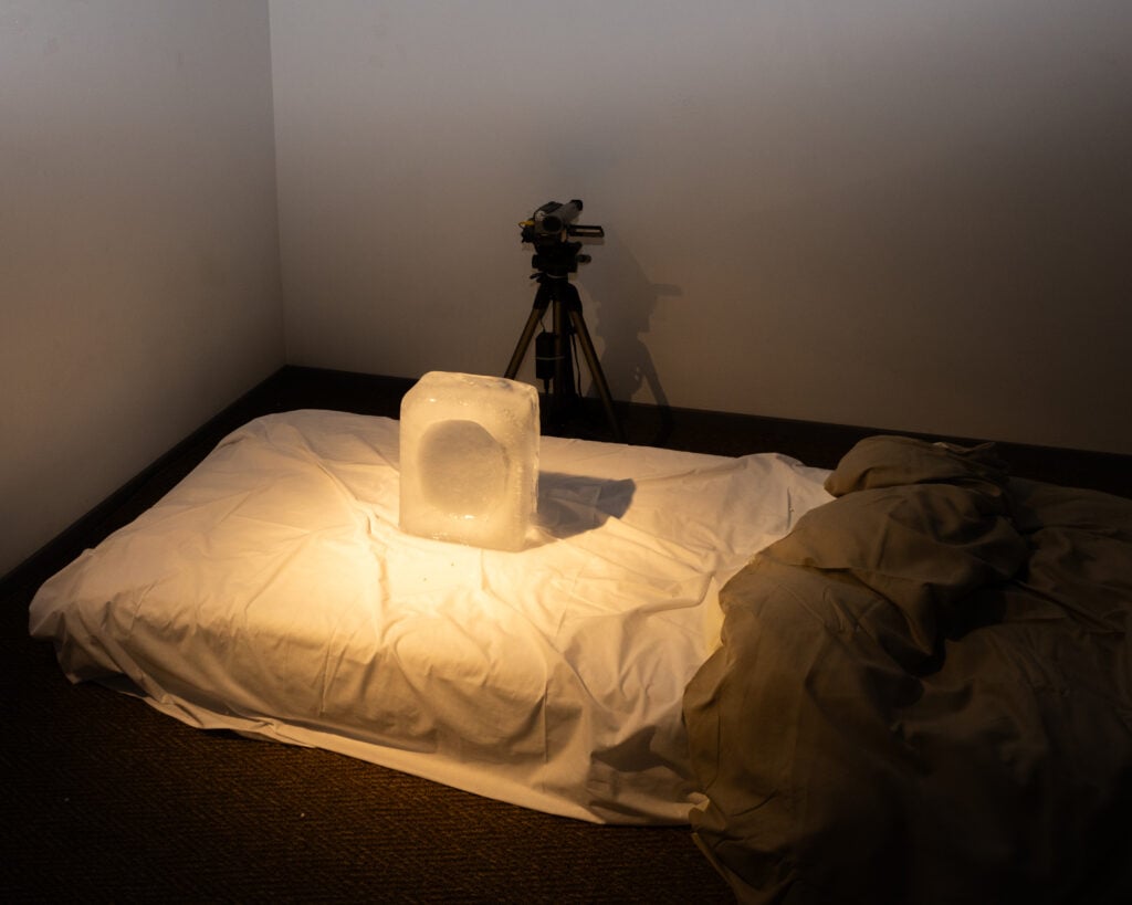 Nella periferia di Milano c&rsquo;&egrave; una galleria che intende lo spazio espositivo come luogo di relazione tra artisti, opere e pubblico