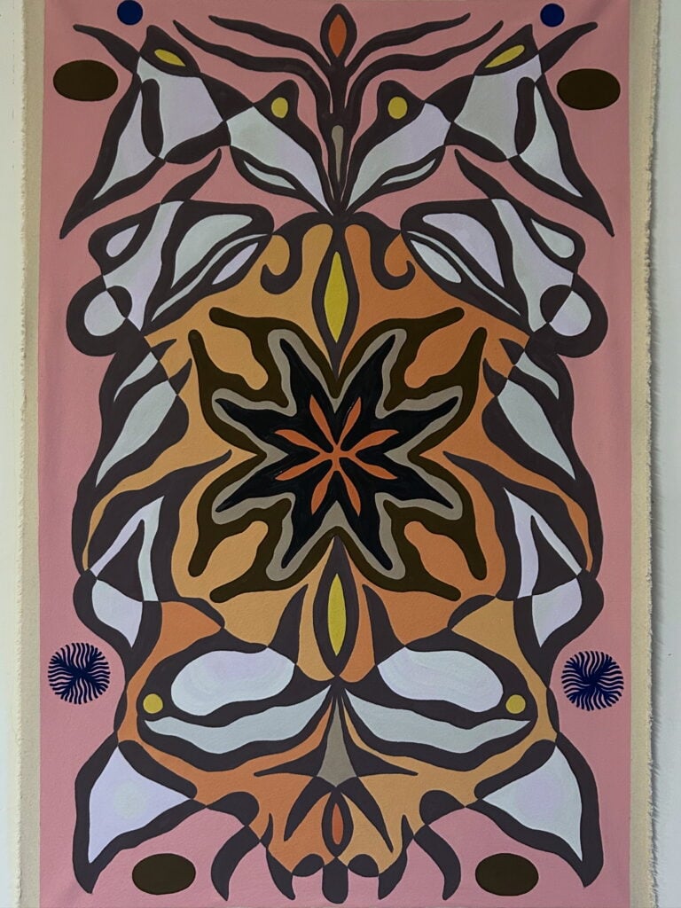 Elia Novecento, Talismano, 2026, tecnica mista su stoffa, 70 x 110 cm