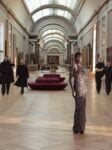 I capolavori del Louvre diventano abiti grazie alla stilista Marine Serre