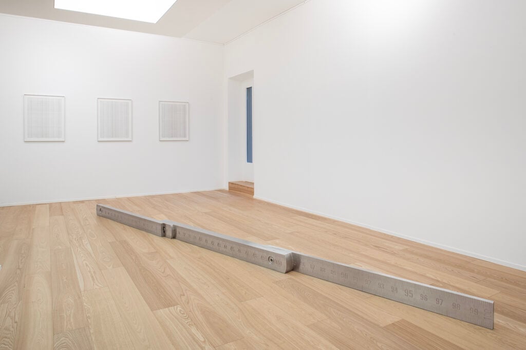 Riconfigurare la realtà. Un importante artista brasiliano ci prova in una galleria di Milano 