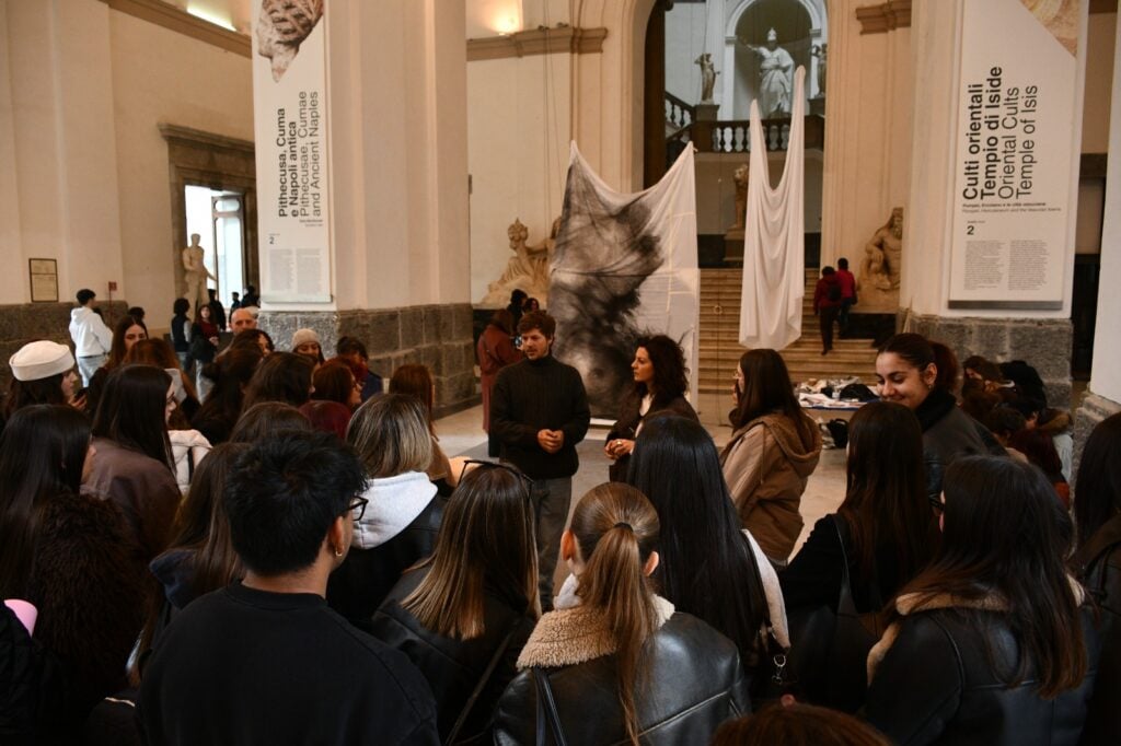 La realizzazione dell'opera site-specific al MANN