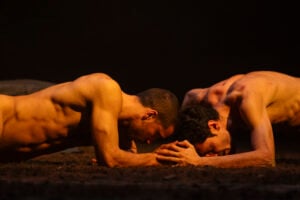 Romeo Castellucci e Mario Banushi inaugurano l’edizione 2026 del festival di arti performative alla Triennale di Milano