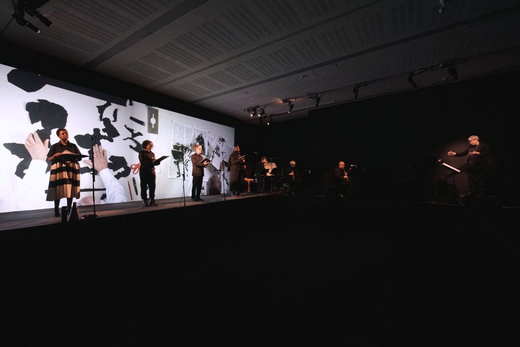 A Roma immagini e musica si fondono nell’opera di William Kentridge al MAXXI 
