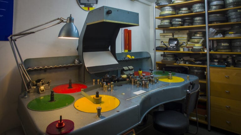 Moviola. Ph: Studiocine Cavandoli