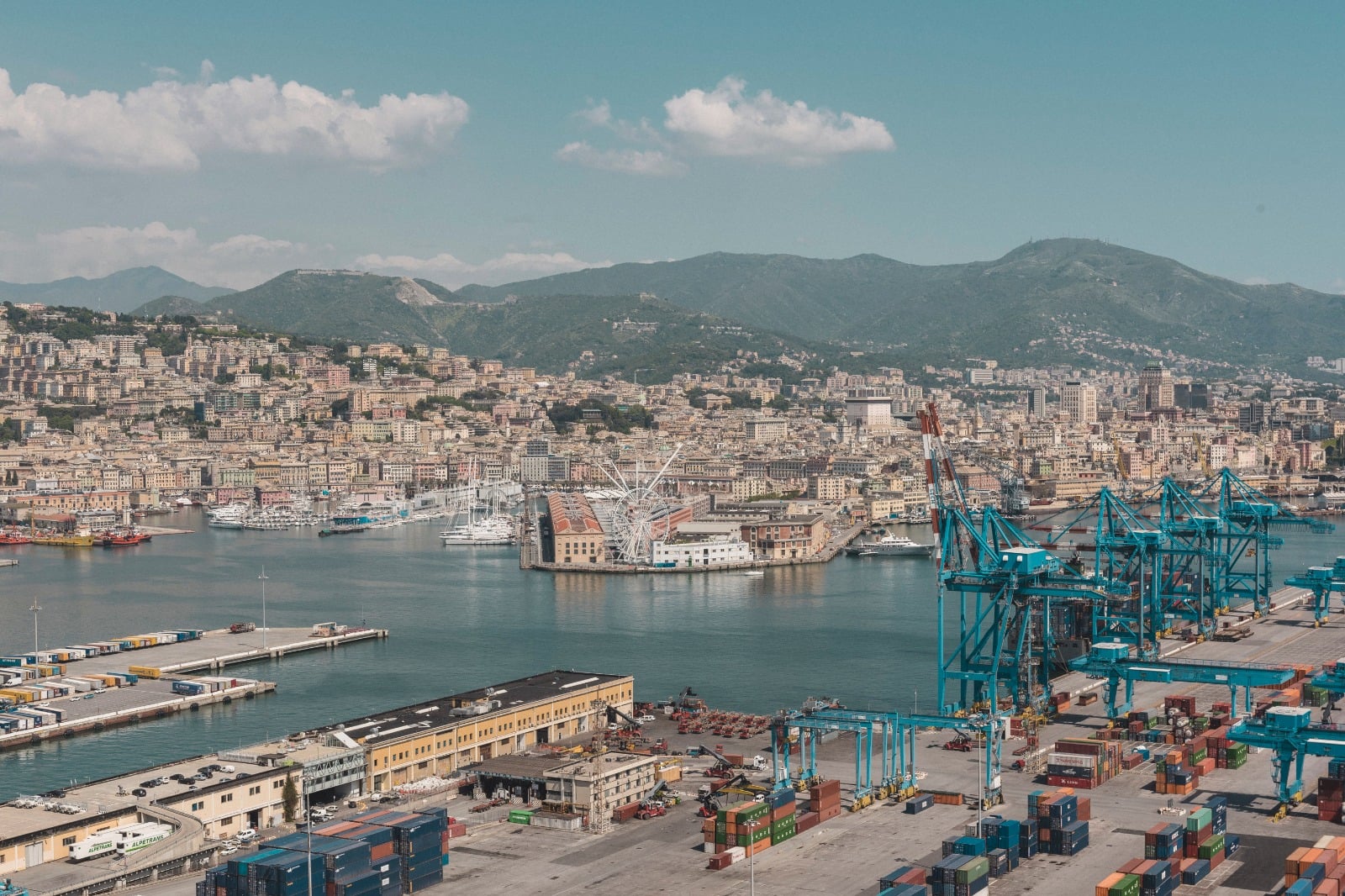 https://www.artribune.com/wp-content/uploads/2026/03/port-of-genova-c-simone-lezzi04.jpg
