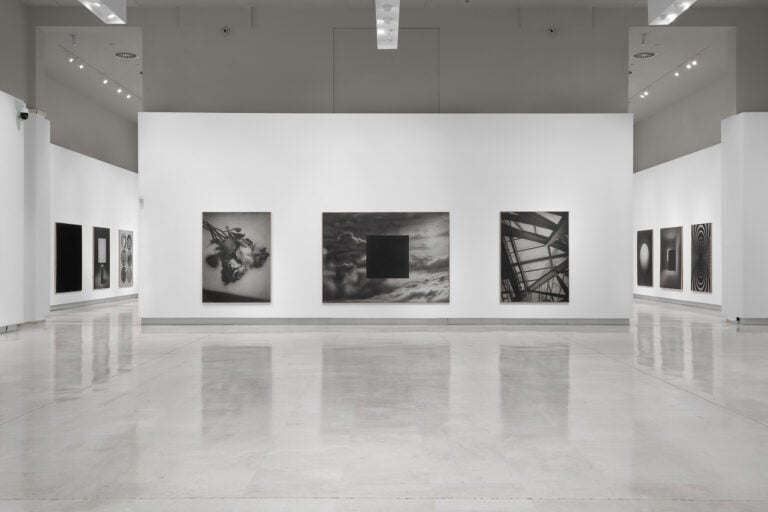 Marco Tirelli. Anni Luce, Palazzo delle Esposizioni, Roma, Installation view, foto Stefano Bonilli