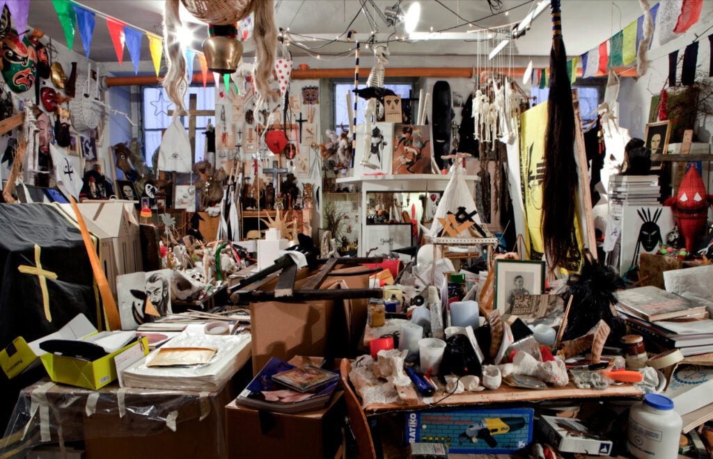 Provincia Cosmica. Intervista a Luigi Presicce, l’artista-stregone della Puglia