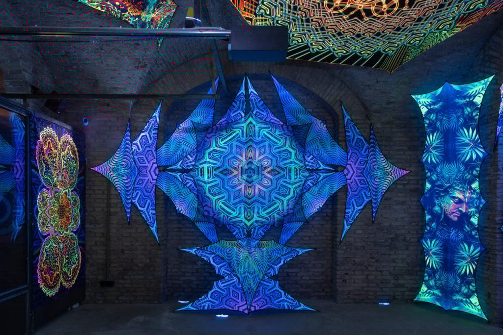 Supernova, Mattia Pajè, That's All Falks, Installation view, Foto Eleonora Cerri Pecorella