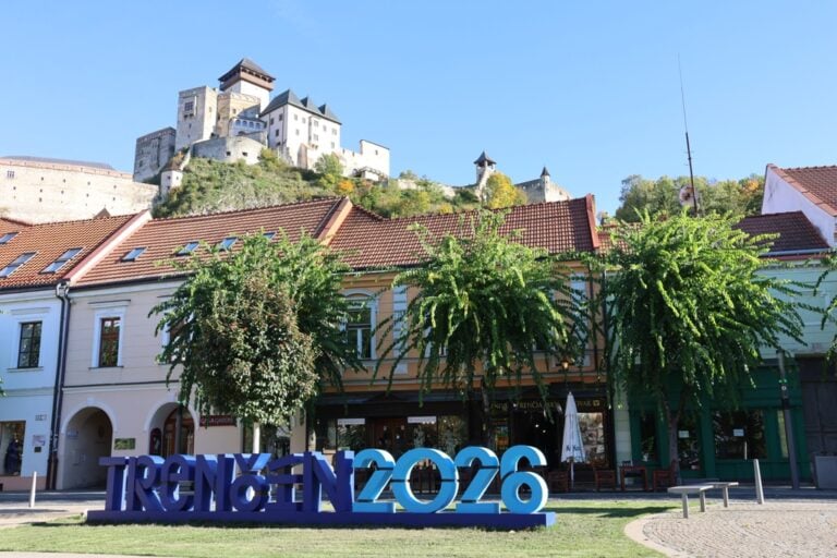 Ecco cosa vedere a Trenčín, la cittadina slovacca che è Capitale Europea della Cultura 2026 