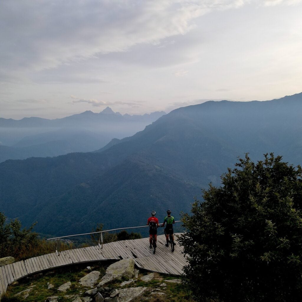 Upslowtour. Cicloturismo in Val Chiusella