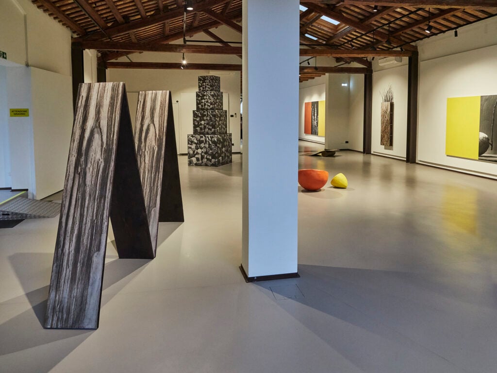 Veduta della mostra: Immagini nello spazio, Nataly Maier, Fondazione Sabe per l'arte. Ph: Daniele Casadio