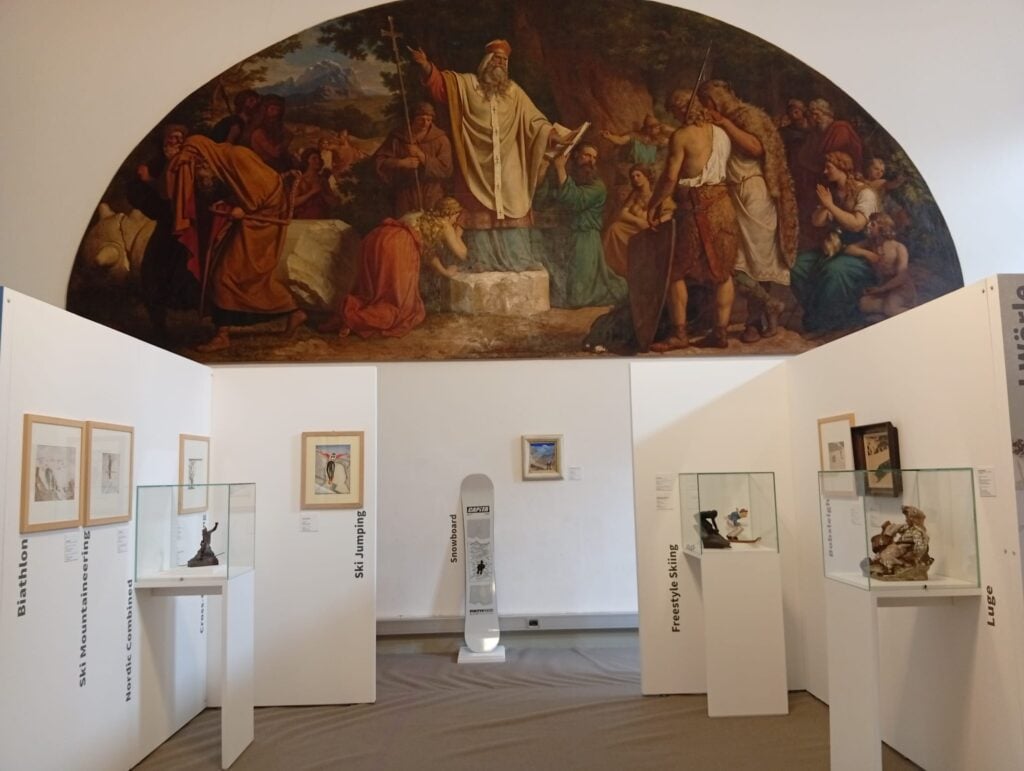 L’arte in pista: a Bolzano il dinamismo della neve tra Paul Flora e il Futurismo 