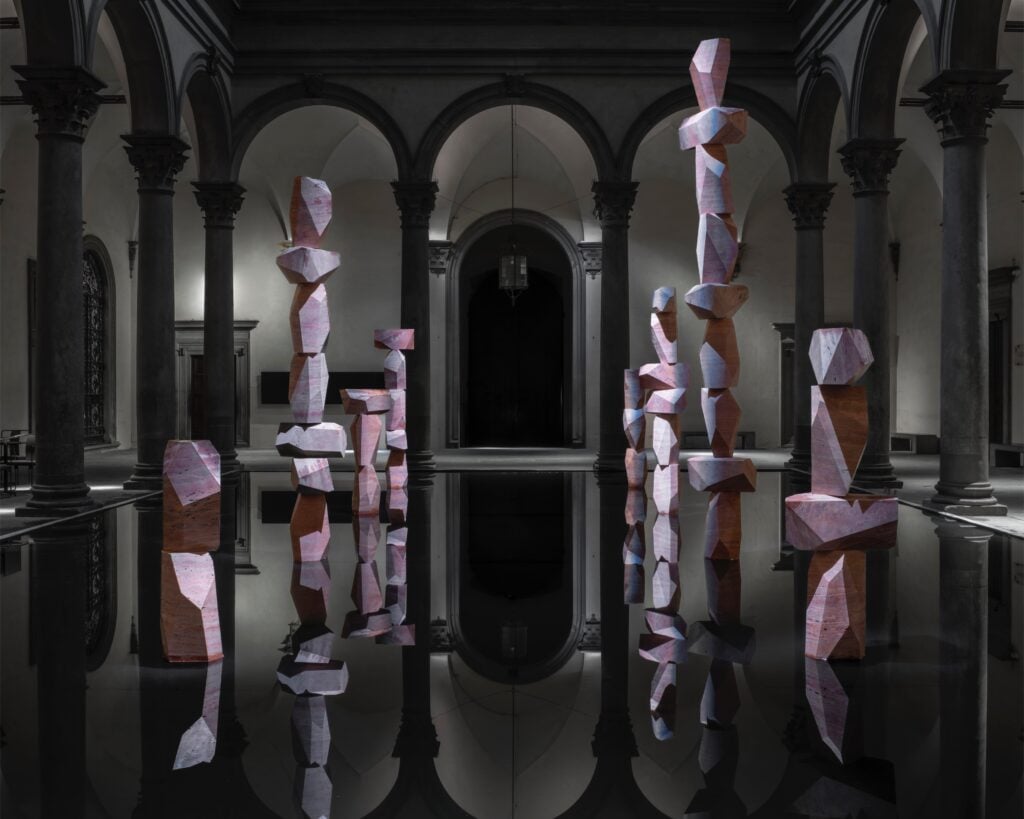 C&rsquo;&egrave; una nuova installazione immersiva che trasforma il cortile di Palazzo Strozzi a Firenze&nbsp;