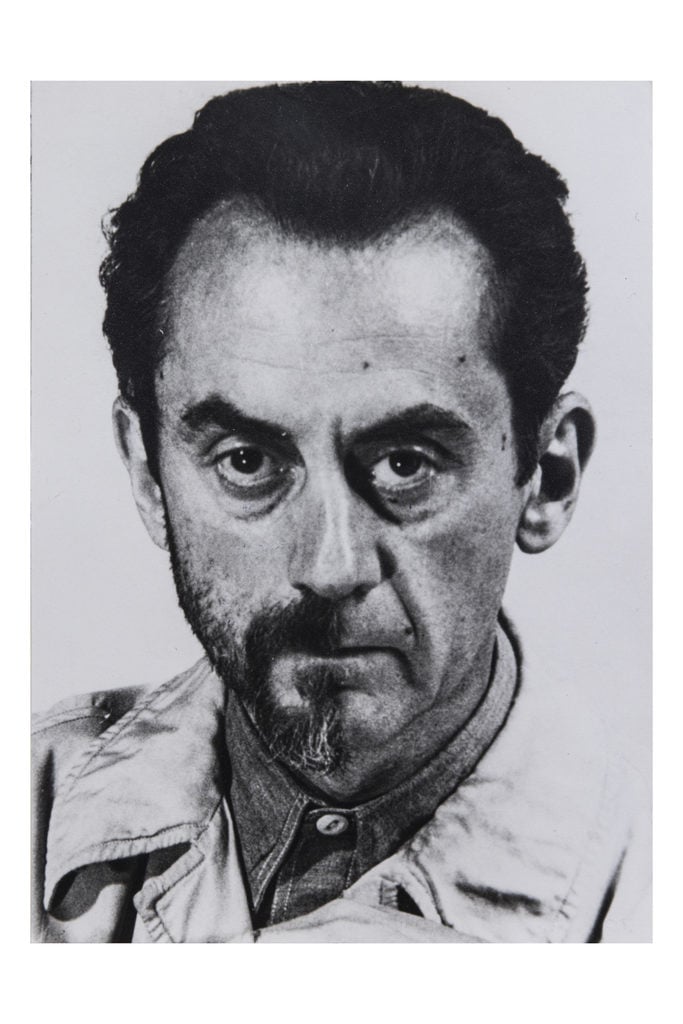 etgar yuval Man Ray, Autoritratto / Self-Portrait, 1943-1974 Fotografia / Photograph, Edition of 100, Studio Marconi, Milan 1974 18 x 13 cm, © Man Ray 2015 Trust, by SIAE 2026