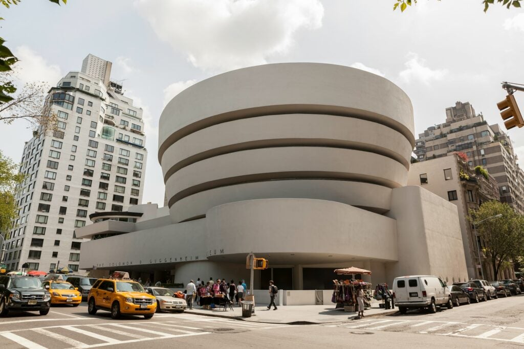 Guggenheim Museum di New York. Foto di Reno Laithienne su Unsplash
