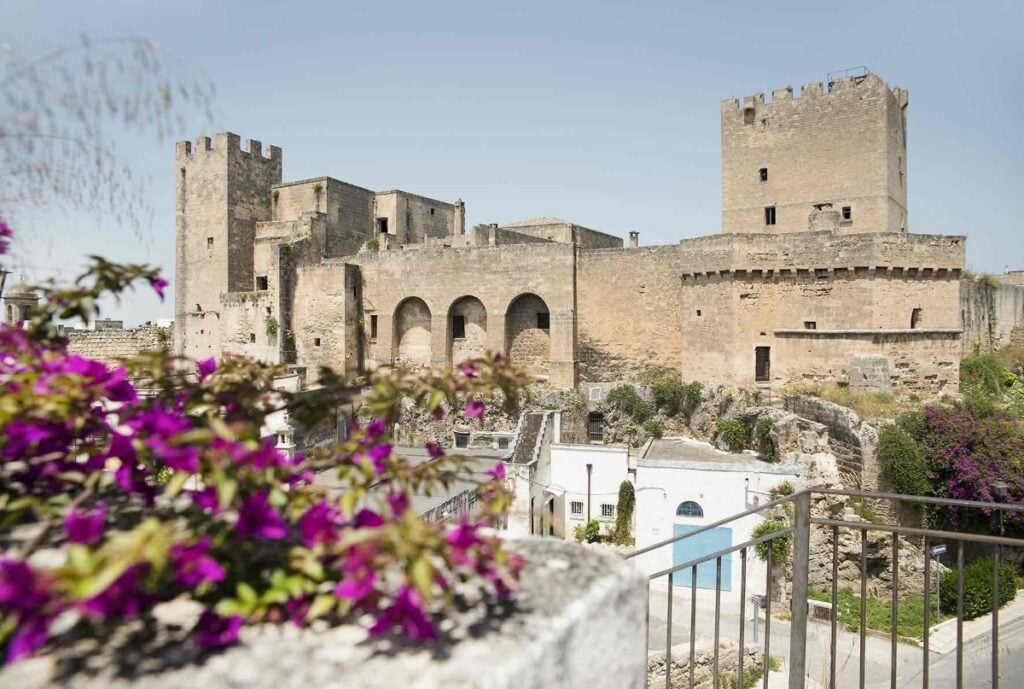 Castello Episcopio Grottaglie bassa